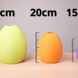 Deko-Vase Bonbon Bonessa Mandarin-Orange — Schreibtisch · Bauchige Candy-Form in weicher Pastell-Matte, Bambu PLA Matte · Made in Germany · MyDesignStyle.