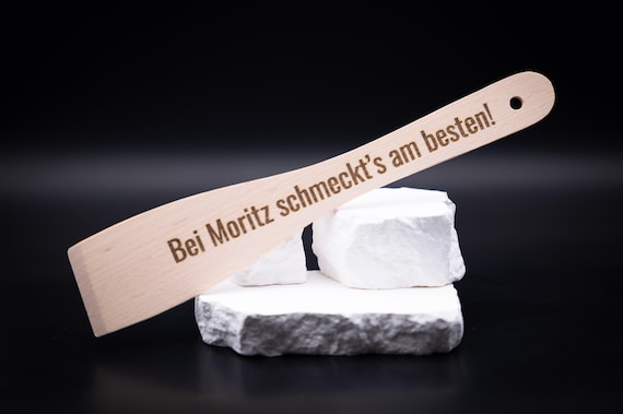 Pfannenwender Holz personalisiert