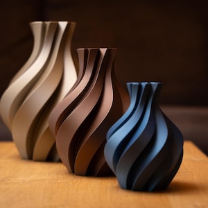 Design Vase Metropola | 3D printed vase in industrial chic | Dried flower vase with spiral shape | Modern, sustainable decorative vase