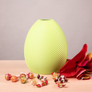 Deko-Vase Bonbon Bonessa Sakura-Rosa — Geschenke-Tisch · Bauchige Candy-Form in weicher Pastell-Matte, Bambu PLA Matte · Made in Germany · MyDesignStyle.