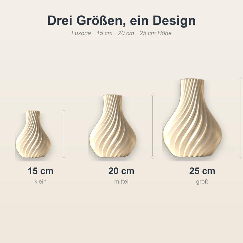 Designvase Luxoria (Luxe) – Größenvergleich: 15 cm, 20 cm, 25 cm Höhe. Gleiches Luxe-Design in drei Größen, ideal als Set. Bambu PLA Silk+. Made in München.