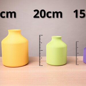 Deko-Vase Bonbon Sucari Eisblau — Geschenke-Tisch · Kompakte Candy-Form in lebhafter Pastell-Matte, Bambu PLA Matte · Made in Germany · MyDesignStyle.