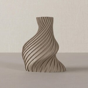 Deko-Vase Organisch Arbor in Weißeiche · Schlanke Organisch-Form mit Holzstruktur, Bambu PLA Wood · Handgefertigt München · Made in Germany · MyDesignStyle.