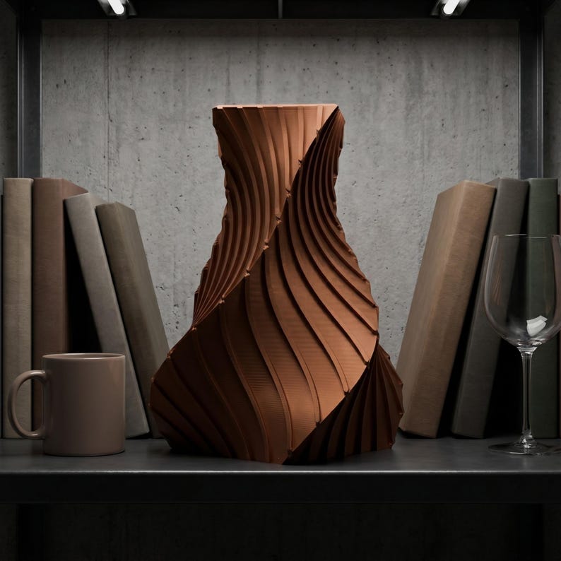 Industriell Structura Vase Farbvariante Kupferbraun · Trapezkonisch mit feinen Diagonalrippen, Bambu PLA Metal · 3D Druck Bambu PLA Metal handgefertigt München MyDesignStyle MDS.