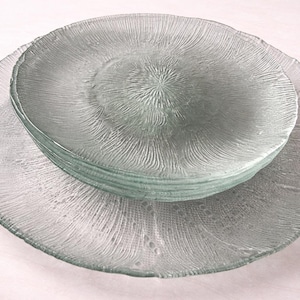 Vajilla vintage texturizada: colección de 7 piezas