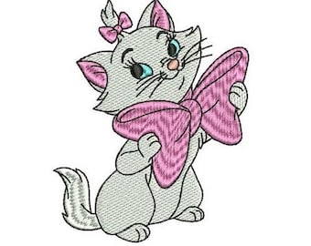 Diseño de bordado a máquina de Pretty Marie con mariposa, diseño de gato Disney, patrón de bordado de personajes de Los Aristogatos, bordado de gatito travieso