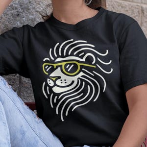 Cool Lion Unisex T-Shirt | Chill Lion Tee for Men & Women | Animal Lovers Gift | Funny King of the Jungle Shirt | Retro Lion Graphic