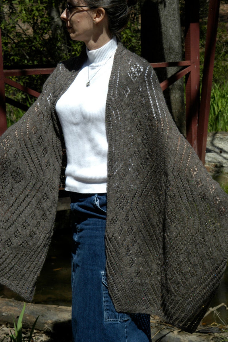 Savannah Secret of the Stole I Knitting Pattern image 4