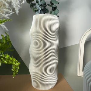 ELEGANT WAVE | 3D Printed Wave Vase: Modern Minimalist Decor for Dried Flowers