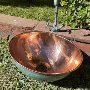 Vintage Kupfer Waschbecken Badezimmer, Oxidiertes Kupfer Waschbecken, Waschbecken im Badezimmer