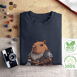 EU | Capybara Krieger T-Shirt, Pixel Art RPG Shirt, Geschenk für Gamer, D&D Barbar Design, DSA Thorwaler, Bio-Baumwolle, Eco Friendly