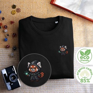 Roter Panda Hexenmeister Sweatshirt, Bedruckter Fantasy Pullover, Bio-Baumwolle, D&D Geschenk, RPG Nerd Crewneck