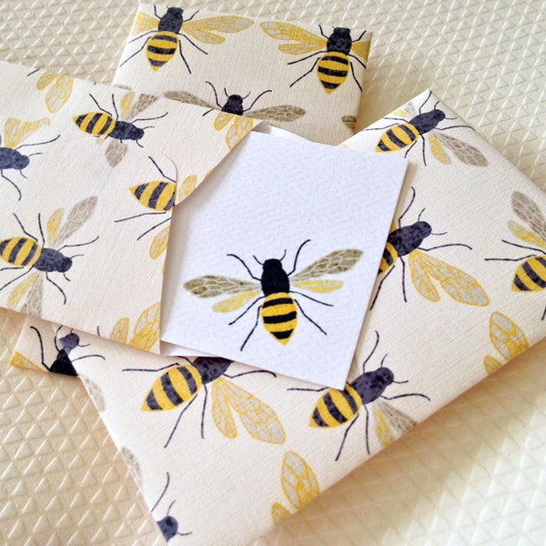 Size 3.5x2 inches, Bee Mini Cards, Gift Enclosure Card, Mini Cards and Envelopes,  Set of 10