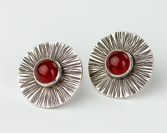 Carnelian sterling silver sunburst stud earrings | Lightweight textured silver earrings with small carnelian stone