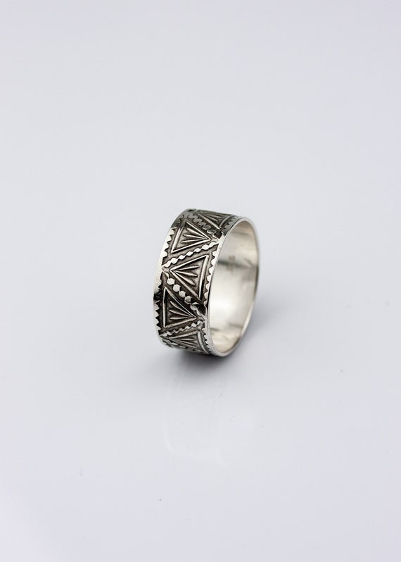 Handmade Sterling Silver Wide Band Ring: Southwestern 'Mesquite' Style design