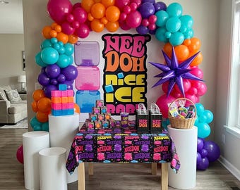 Pop Art Tischdecke Neon Comic Pop Art | Lebendiges sich wiederholendes Wortmuster