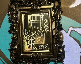 Espejo grabado a mano Chin Up