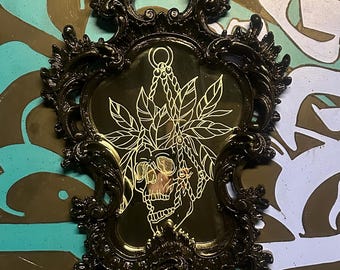 Espejo antiguo grabado a mano