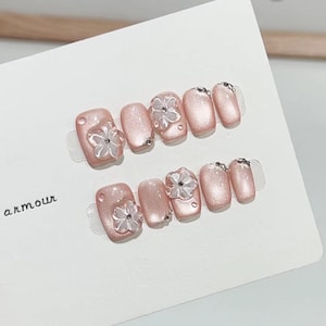Short handmade cat-eye custom press-on nails, 3D crystal flower nails, fancy nails, artist imitation nails, reusable high-quality nails