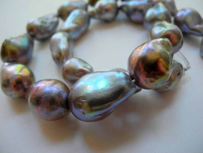 15mm 21mm AAA Baroque Pearl Deep Mauve Natural Color Nucleated Flameball