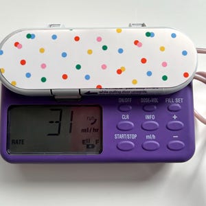 Magensonde und Pump-Aufkleber