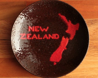 New Zealand Enamel on Copper Souvenir Dish in Red and Brown