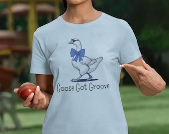 Vintage Silly Goose Lovers T-shirt Farm Animal Fan Gift Tee Coquette Geese Retro Shirt