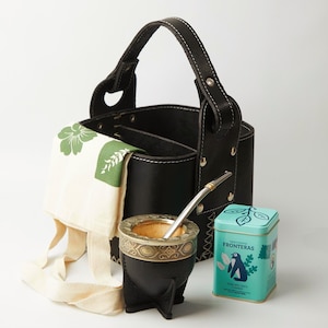 Argentine Mate Travel Set – Handmade Leather Carry Basket, Gourd Mate Cup, Yerba Mate Tea & Bag, for Park Days Poolside or Vacation Rituals