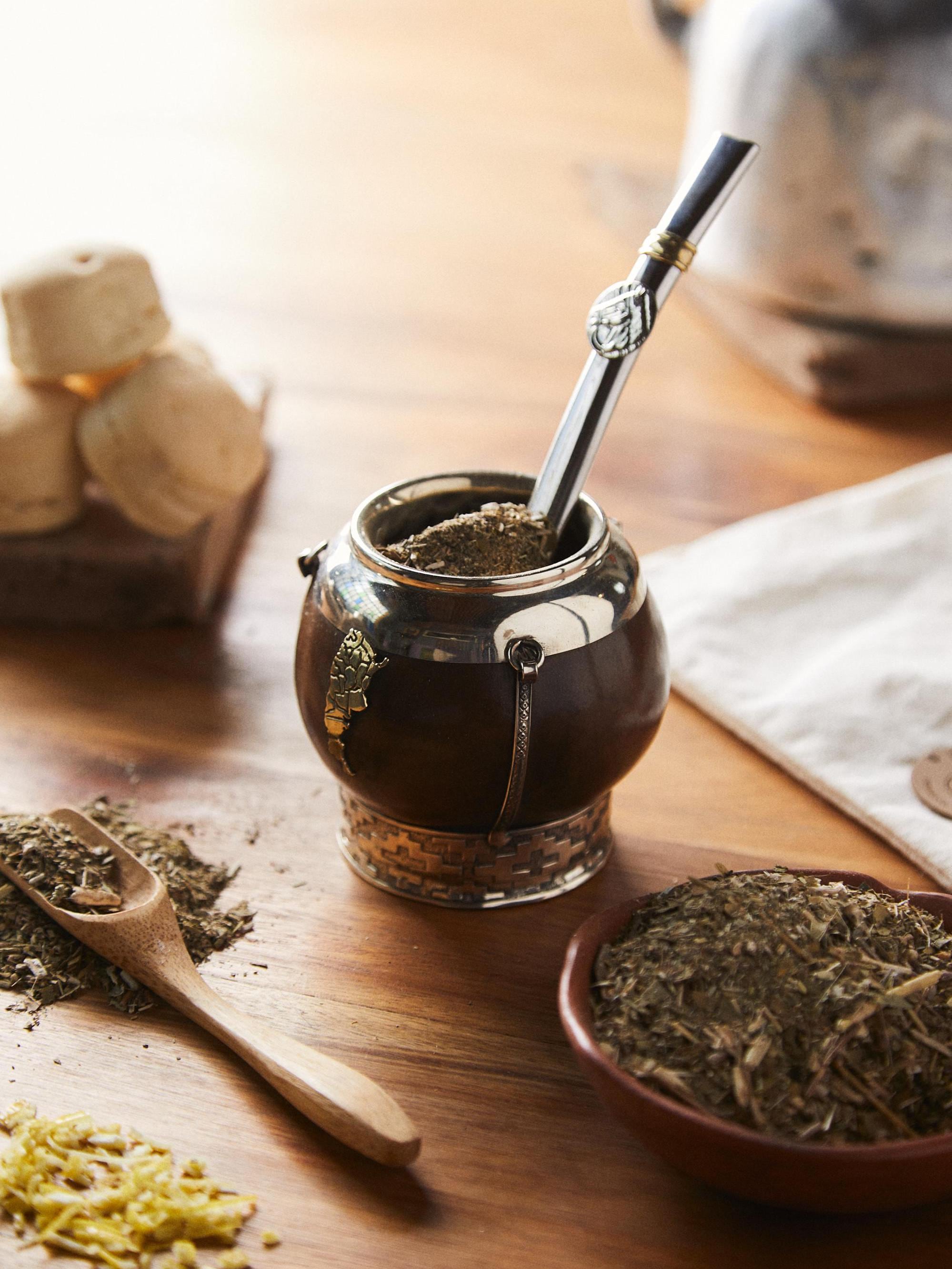 Yerba Mate Gourd Cup: Argentine Design, German Silver Charm