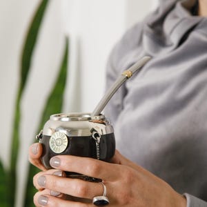 Yerba Mate Gourd Cup with Sun Charm – Elegant Natural Gourd | Handcrafted Minimalist Gift from Argentina