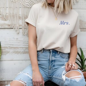 Custom Design Hubby & Wifey Shirt Couple Tshirt Wedding Party Shirt Honeymoon Shirt Wedding Gift  Wife Husband Engagement Gift