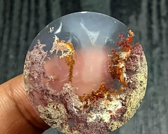 Raro cabochon rotondo di agata muschiata da 28 mm, agata naturale da giardino, paesaggio scenografico, gemma dendritica, pietra preziosa per gioielli in agata muschiata rosa.