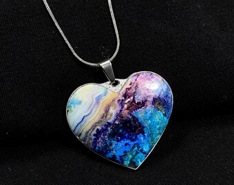 Dyed Crazy Lace Agate Heart Pendant: Mexican Gemstone Carving