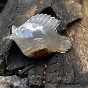 Natural Moss Agate Fish Shape Gemstone 49 x 36mm Hand Carved Fish Loose Beads Carving Healing Crystal Fish Pendant Charms for Jewelry Making