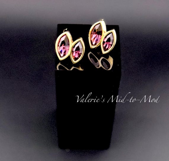 Beautiful, fun and classy long Henri Bendel earrings  Henry Bendel Elegant Gold and Purple Swarovski Earrings display picture 1
