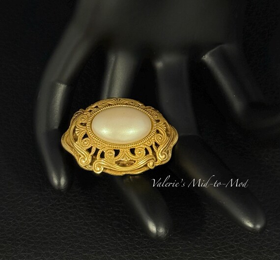 Vintage Miriam Haskell Faux Pearl Brooch: Signed … - image 4