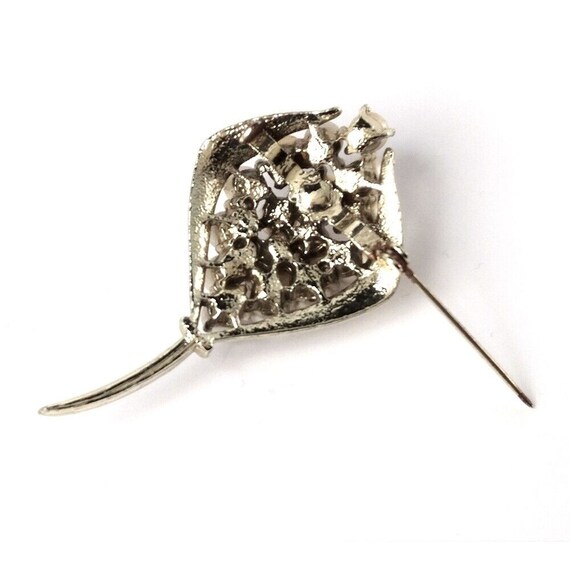 Vintage Faux Pearls Pin, Graceful Flower Brooch, … - image 8