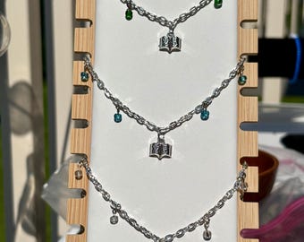 Collar de libro de plata de ley: dije de cuentas de vidrio, regalo para el lector