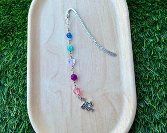 Marcador de Alicia en el País de las Maravillas: Dije de conejo blanco con cuentas hecho a mano