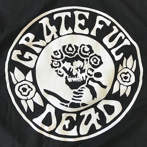 Grateful Dead Retro tee (add size @ checkout comments or message me)