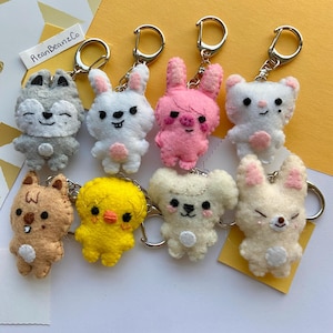 SKZOO Stray Kids Keychain Accessory Wolf Chan, Leebit, Dwaekki, Jiniret, Han Quokka, BbokAri, PuppyM, FoxI.Ny
