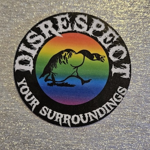 Adesivo laminato arcobaleno "Mancanza di rispetto per l'ambiente circostante"