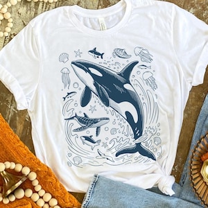 Orca Whale Shirt – Ocean Lover T-Shirt – Retro Marine Life Graphic Tee – Sea Life Shirt – Summer Beach Shirt – Cute Killer Whale Top