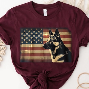 German Shepherd American Flag T-Shirt – Patriotic Dog Graphic Tee – Vintage USA Dog Lover Shirt – Pet Owner Gift – 4th of July Apparel