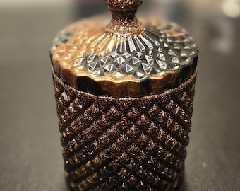 Handcrafted Epoxy Vintage Jar – Gilded Bronze Elegance