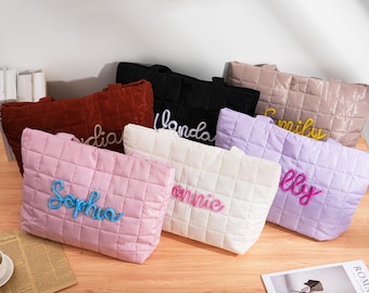Borsa tote in nylon trapuntato personalizzata / Borsa a tracolla con monogramma personalizzato / Regalo per damigella d'onore / Borsa da spiaggia / Regalo di addio al nubilato per lei