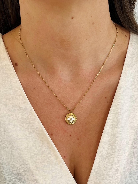 Schützendes Auge Halskette – 18K vergoldeter Edelstahl – Goldene Kette mit Evil Eye Anhänger & Sonnenstrahlen Gravur – Frauen - Weihnachten