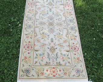 Handwoven Silk Floral Rug: Accent Rug (24 x 57)