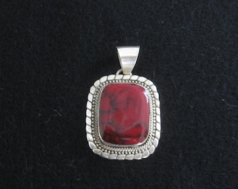 Pretty  Gemstone Pendant On A Sterling Base