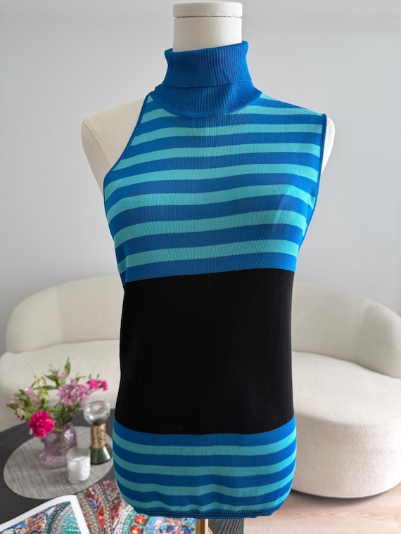 Versace, Vintage Gianni Versace Couture Sleeveless Turtleneck Top – Made in Italy – IT 44
